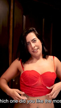 Latina MILF rucha ogromny kutas swojego przyrodniego brata myśląc, że to jej lalka - Kylei Ellish