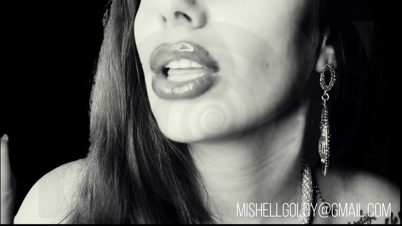 Goddess Misha Goldy: Schrijf mij!! Word gebiologeerd, gebruikt en afgevoerd!