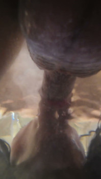 Petite Asiatique Dans Un Complexe Tropical Désert - Pipe Sous L’eau, Sexe Sous La Douche Et Bain - Creampie Pétillant