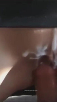 37 coños completos. Mucho semen en coños peludos y afeitados.