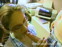 Homegrown Amateurs: ハニーヘブンはたくさんの位置でコックを取ります