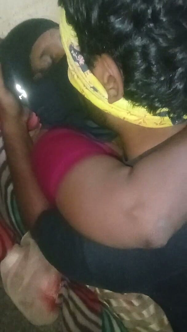 Video creta: Une Mère Tamoule Et Son Beau-fils