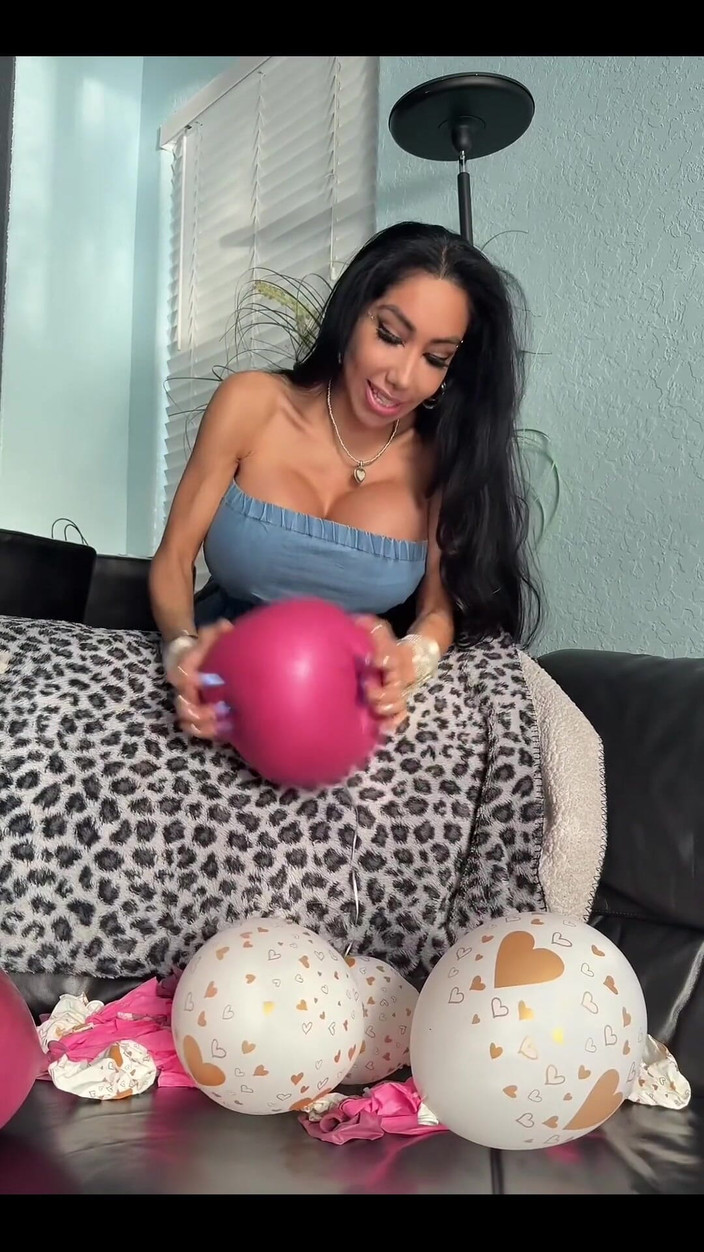Anakaliyah: Funday niedziela