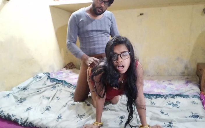 Hindi-Sex: 热辣的印度学生在学习后被狠操