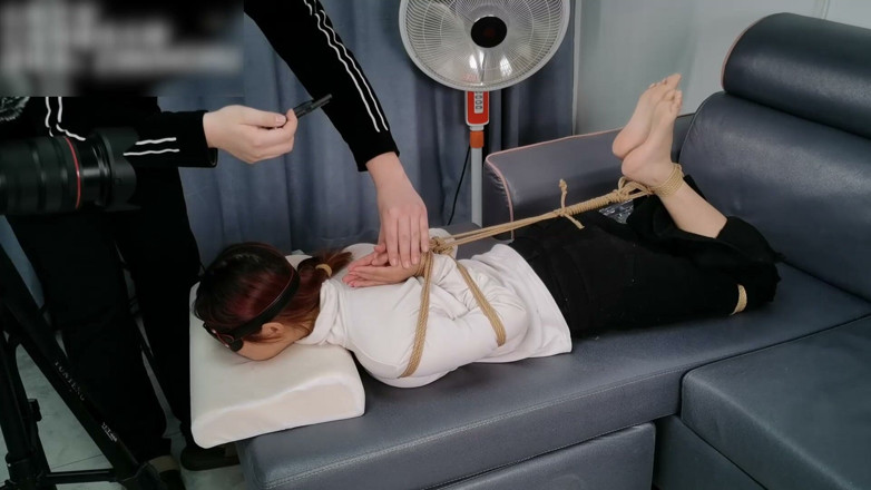 Asian bondage: The Extreme Restraints of a Barefoot Girl, Playing with Her...