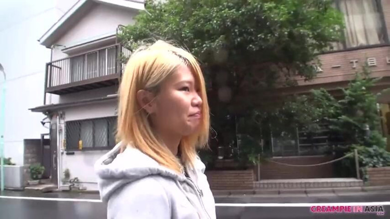Creampie In Asia: Trio met Sumire. Realcollege uniform, trio en creampie