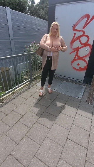 Annabelle Rogers: Berkelip di Jerman!