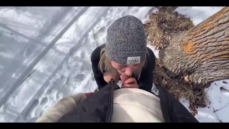 Mya Lane: Outdoor Sex in the Park in Winter