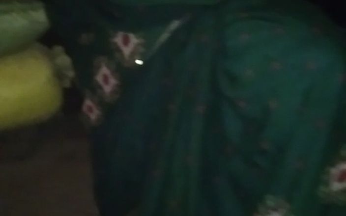 Desi_bhabhi121: Desi peitos