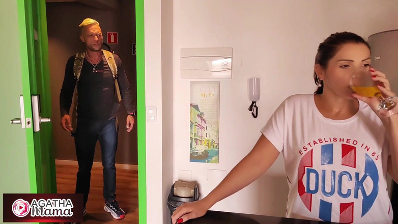 Agatha Mama - Hetero: Agatha Mama in Cunhado Is Kicked Out of the House...