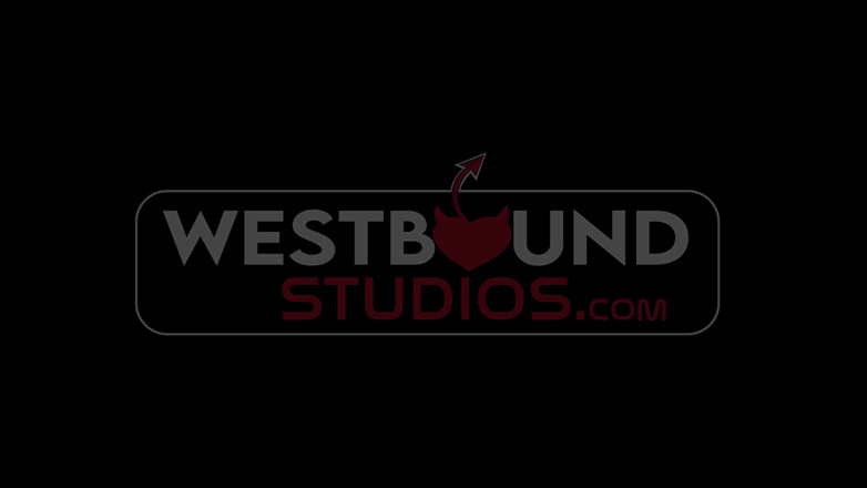 Run good girls: Black Chip pokerová hra se promění v sexy FFM trojku...