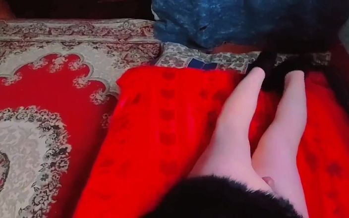 Ladyboy Kitty: 4K Shemale söt sissy crossdresser 3 heta klänningar vit gay pojke...