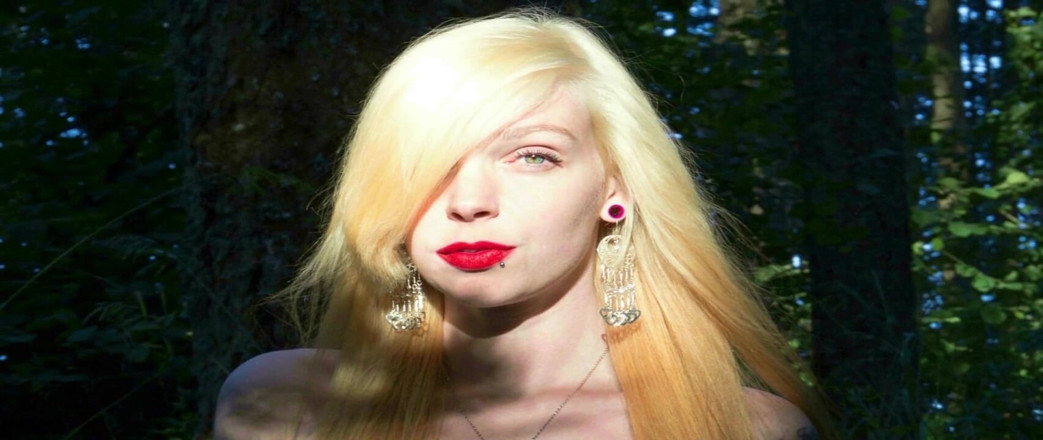 GamerGirlRoxy: Făcând dragoste cu Roxy în noul ei dormitor