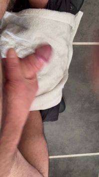 POV-handjob