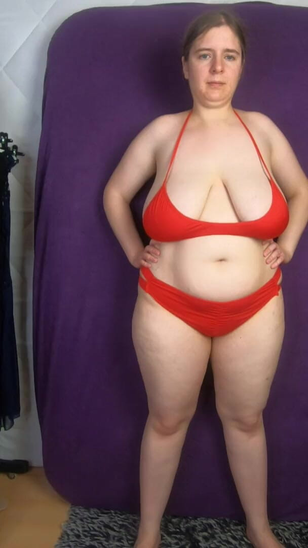 Lingerie Review: Bikini för liten för mig