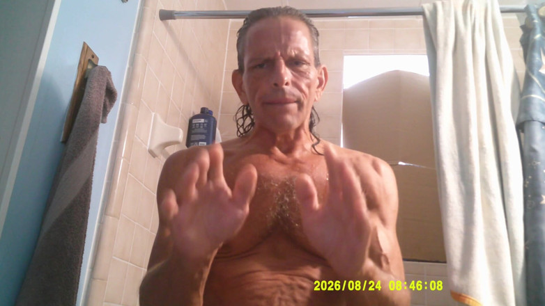 COBRA CRAIG: Douche met Cobra terwijl hij uitlegt dat gezondheidszorg voor het...