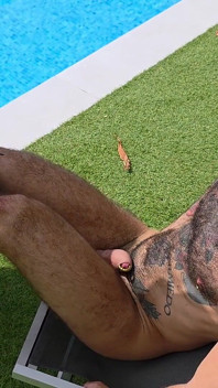Seduzione a bordo piscina, rilascio crudo!