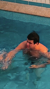 Pool Fight: Bear Chubby Vs Jobber - Naked