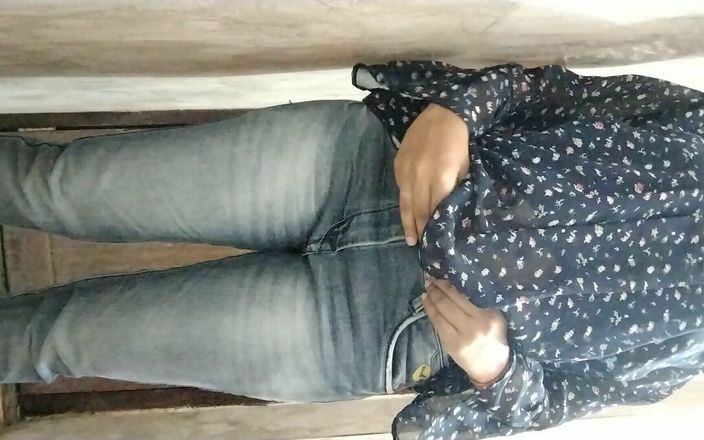 Riya Thakur: India chica meando su cuerpo después de ther gimnasio