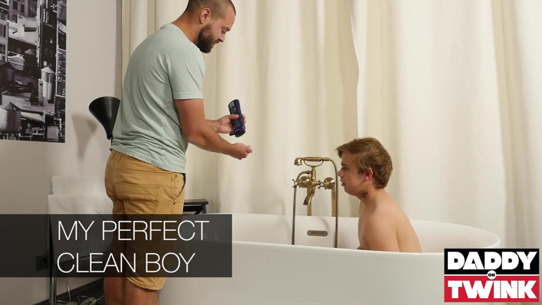 Daddy On Twink: Daddyontwink - แม่น่าเย็ดเงี่ยน Martin Dajnar ไถตูดของ Richard Hicks