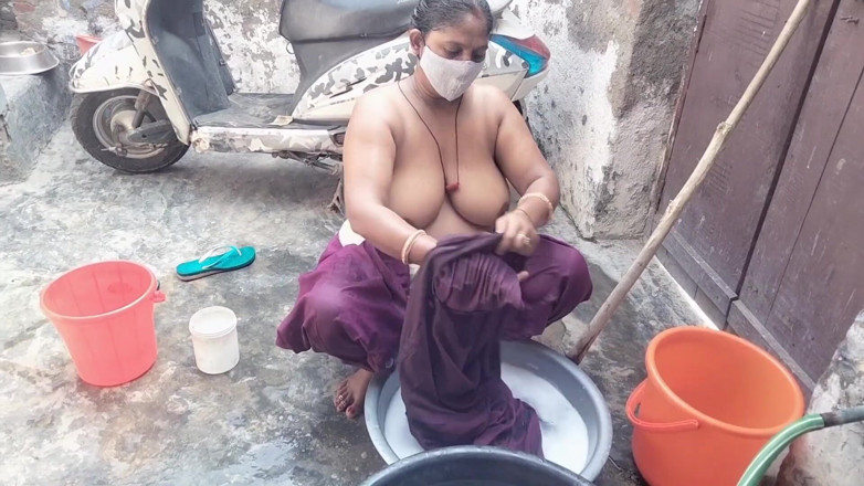 Yourgeeta8899: Saw Stepsister Cool Youth Secretly Bathing