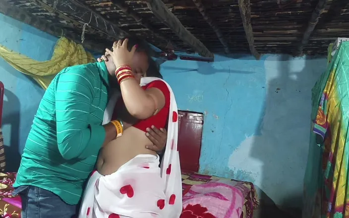 Sona bhabhi: Hot Indian Desi Bhabhi Romance and Kissing Scenes and Fucked...