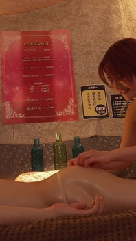 Masážní salon pro muže v Nakano Wardu je domovem masérky na úrovni bohyně, která vám to ve skutečnosti umožní