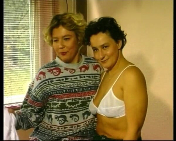 GERMAN PORN CLASSICS: Alunas Lésbicas