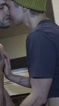 Pussyboy Fucked by Twinks