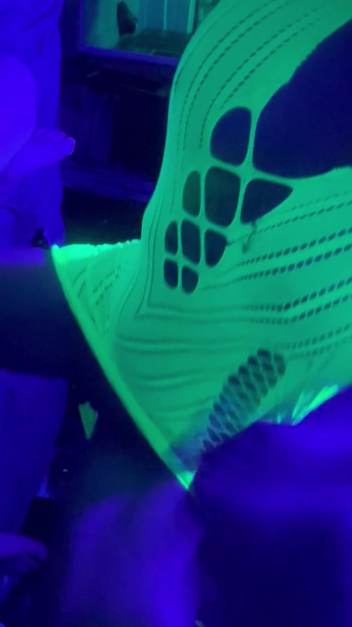 Zoey Portland: Zoey Portland Dostane velký penis dozadu v klubu