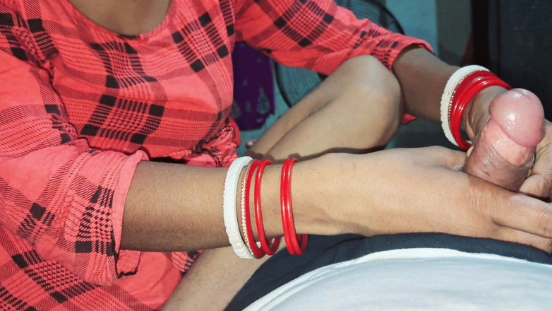 Trilokinath: Desi india si masturba la figa quando era alla disperata...