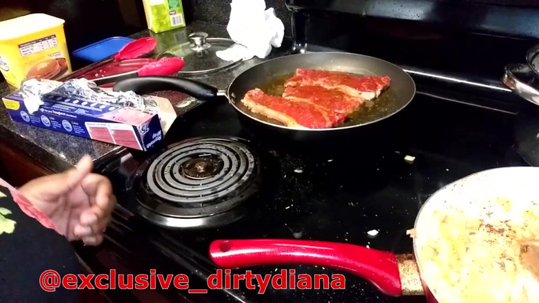 Dirty Diana Fetishes: Dirty Diana has a cooking fetish