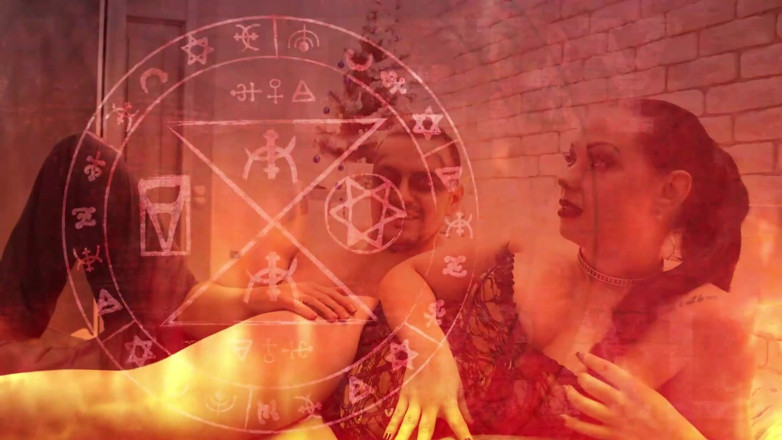 Goddess Misha Goldy: Dumnezeu să nu te iubească! Nu sarbatorim Craciunul!