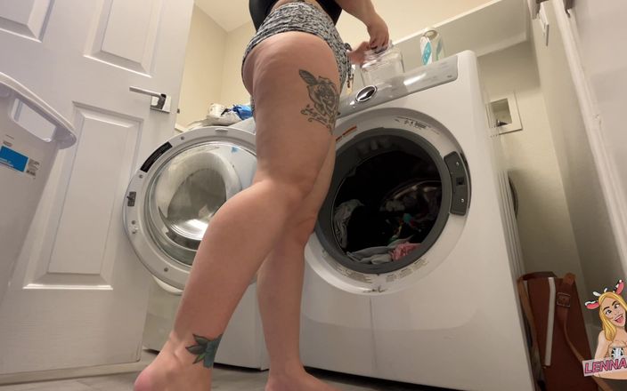 Lenna Lux: Giantess Laundry Day