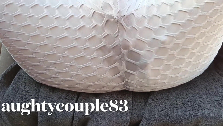 Naughtycouple83: Horny wet milf squirts