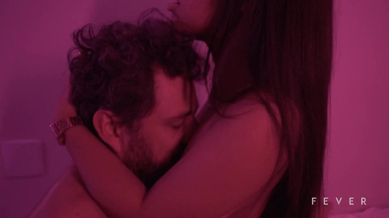 Fever Films: Sexe lent et sexy avec une fille parfaite