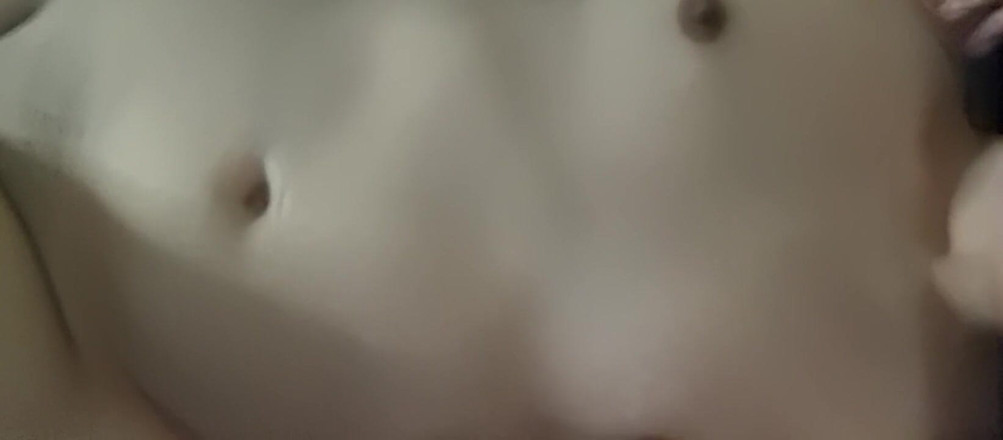 Zulemawayne4u: Eu estou com muito tesão e solitário no meu quarto...