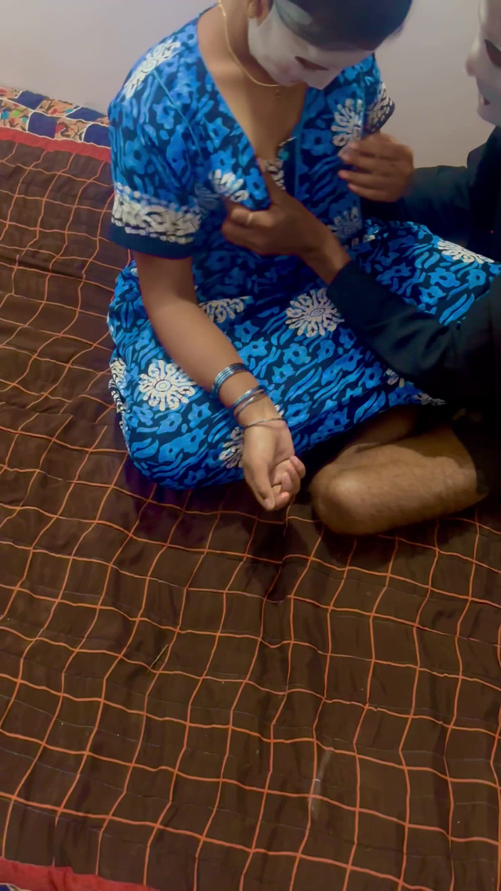 Mary V: Une belle-mère indienne se fait baiser par son beau-fils, vidéo...
