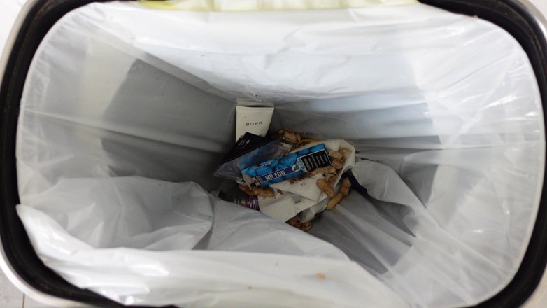 Deanna deadly: L'amante dei spazzatura dà un'occhiata di nuovo al mio trash