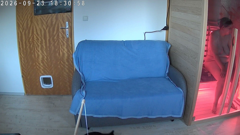 Lilithbignatural: Nannycam Sauna Time