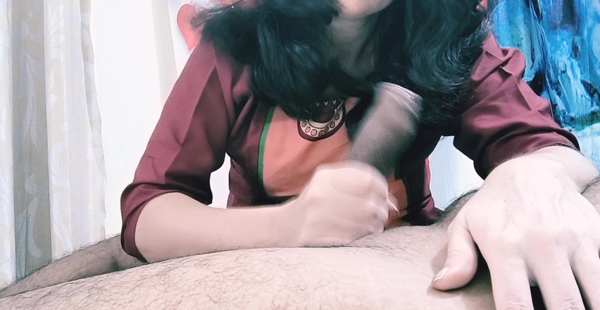 Bolly Karma: Dia suka menyetubuhiku setiap hari.