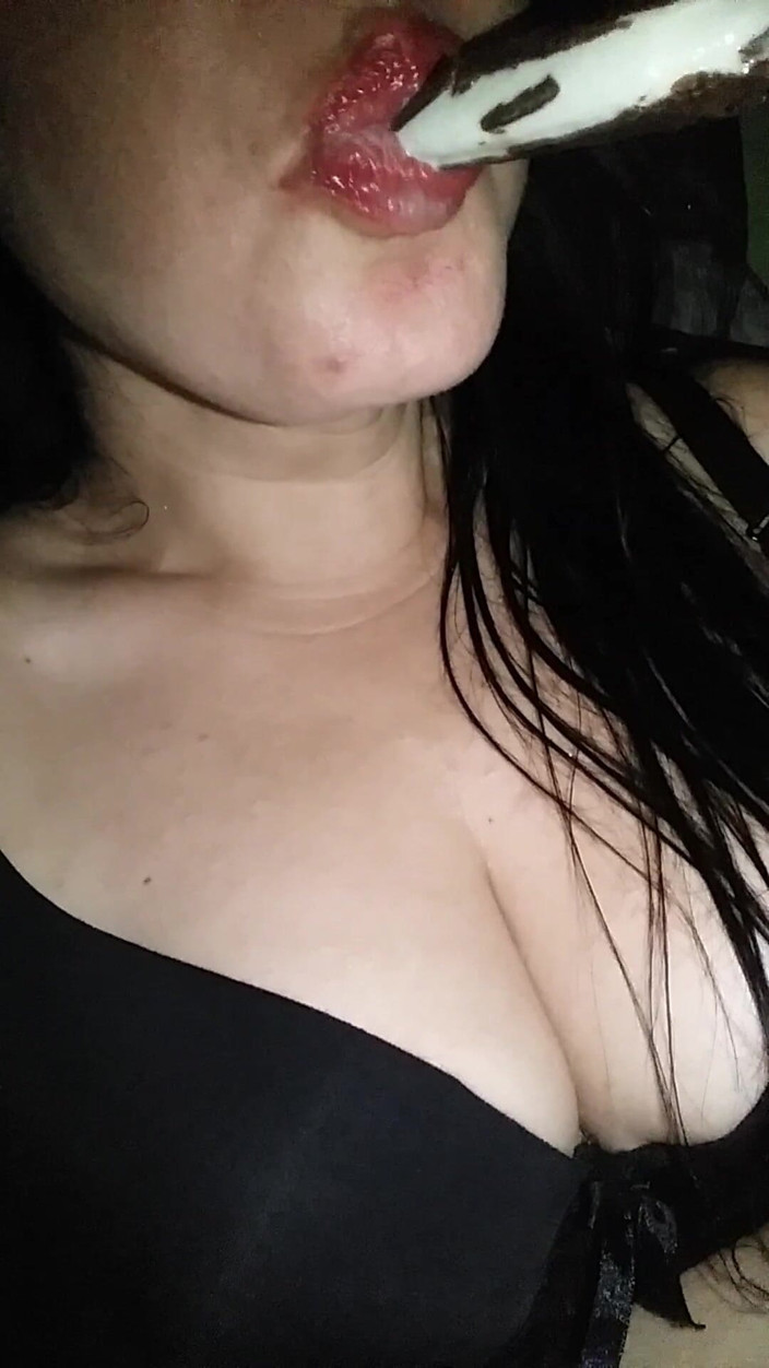 My sexy MILFS: Жадібний зрілий смоктає речі