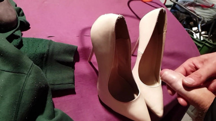 Milosbroz: Cum nude high heels
