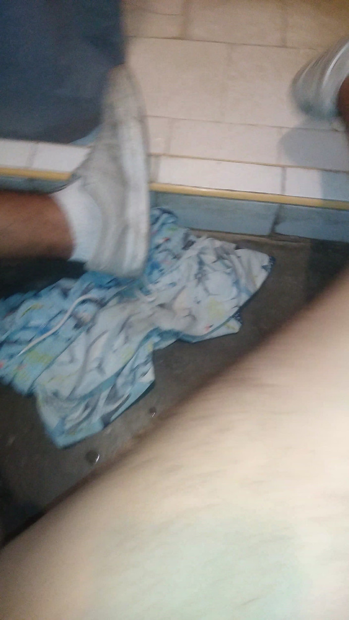 AlexAlejandro13: Nogi!