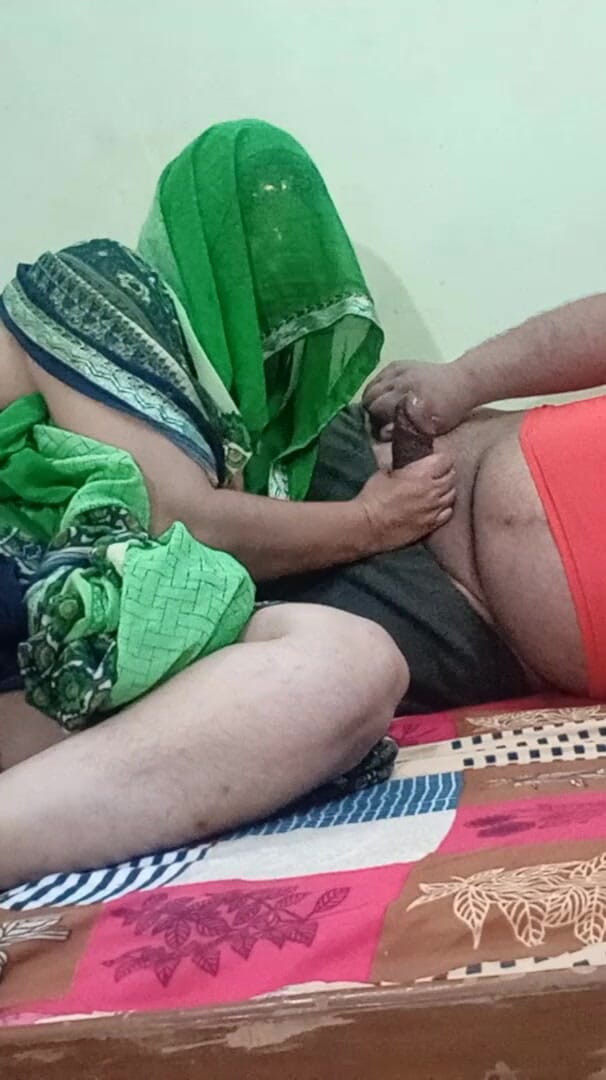 aliabegum: Dulce sexo bhabhi con repartidor de desastrostro, video hindi completo