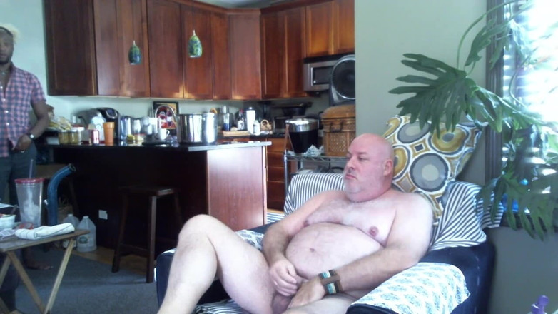 beardaddychub: Bear Gets a Face Full of Cum by BBC