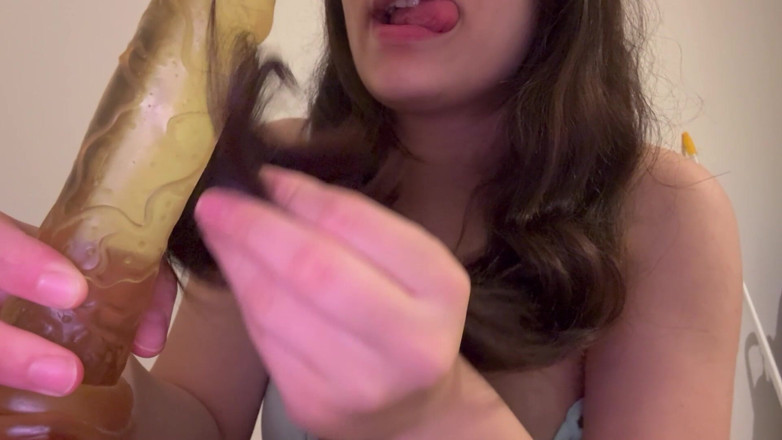 AmayaMori: Ik kam mijn haar zodat asmr klinkt en speel met...