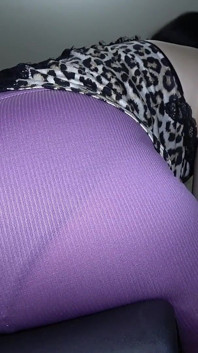 La splendida gigantessa anna ti riduci e mangia i tuoi amici
