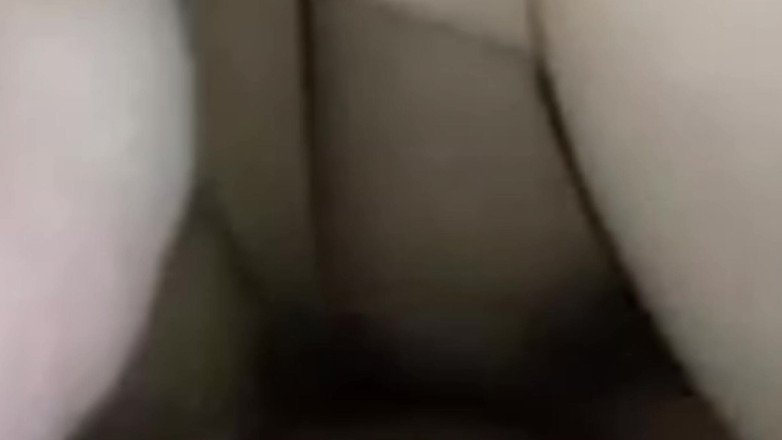 Alis babe: Neașteptat mi-am futut sora vitregă vitregă virgină în pizda strâmtă când...