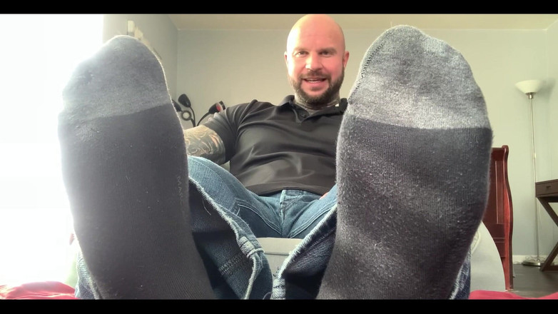 Jasons feet: Ayaklarım bugün bütün gün işte çok kaşındı